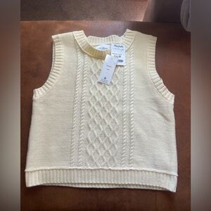Cable Knit Sleeveless Sweater Top - Unknown Brand
